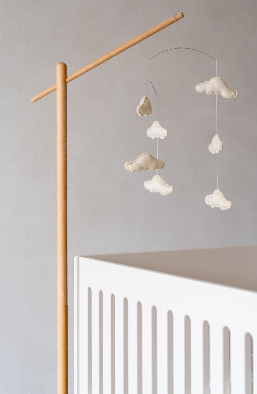 Soporte de madera para móvil