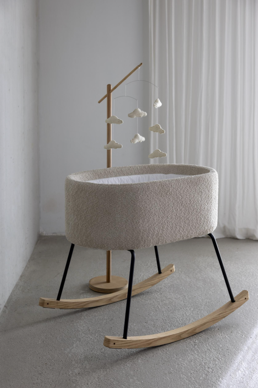 Soporte de madera para móvil