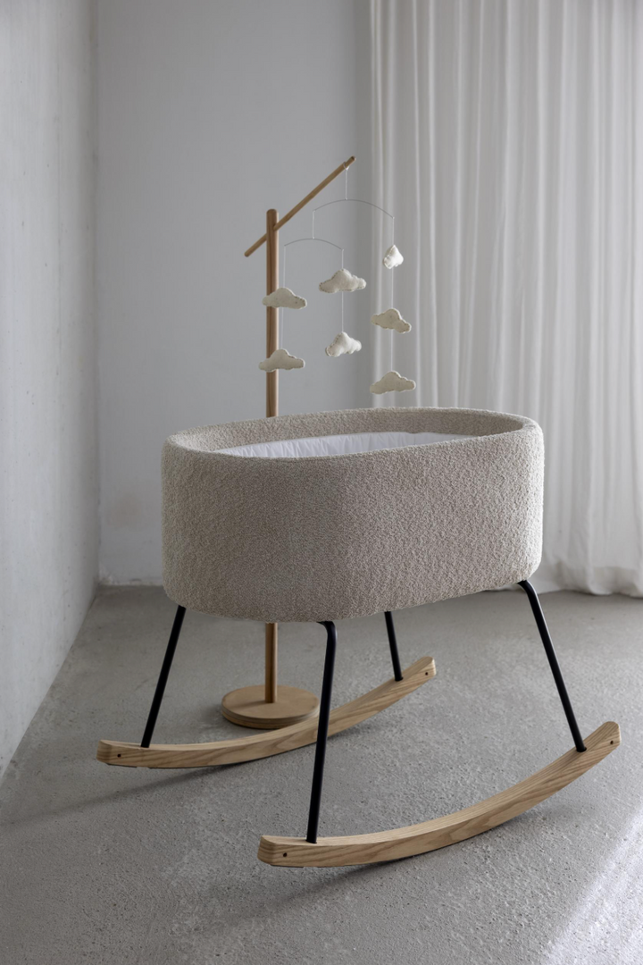 Soporte de madera para móvil