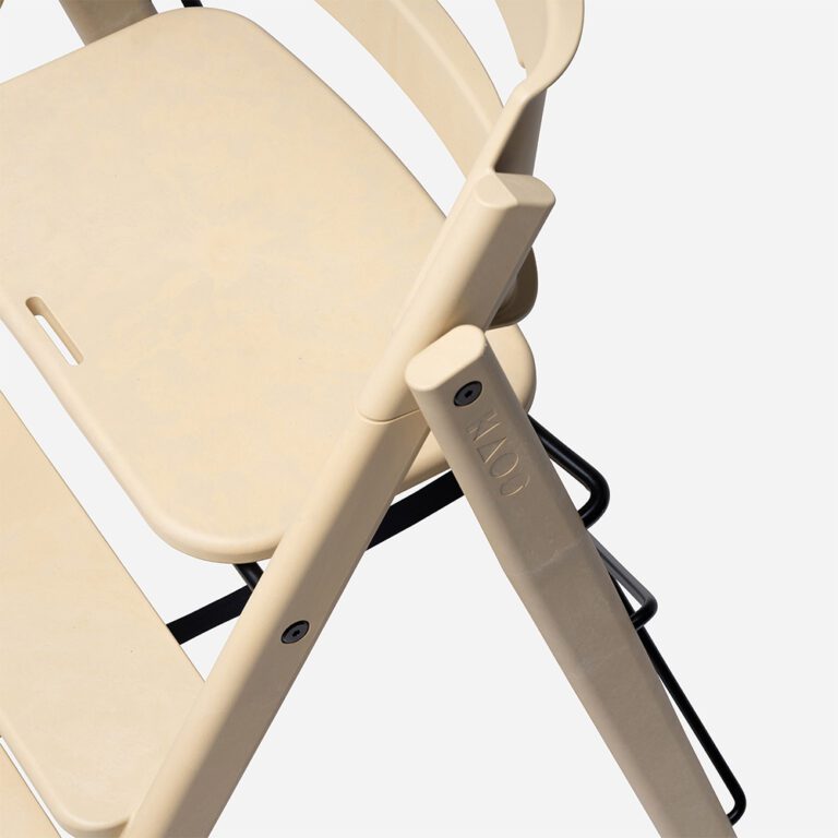 KAOS KAOS foldable high chair - Recycled plastic  - Hola BB